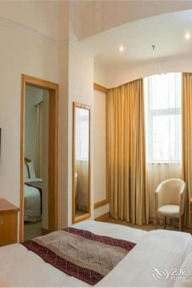 Lijing Grand Hotel City Center Liuzhou Exterior foto