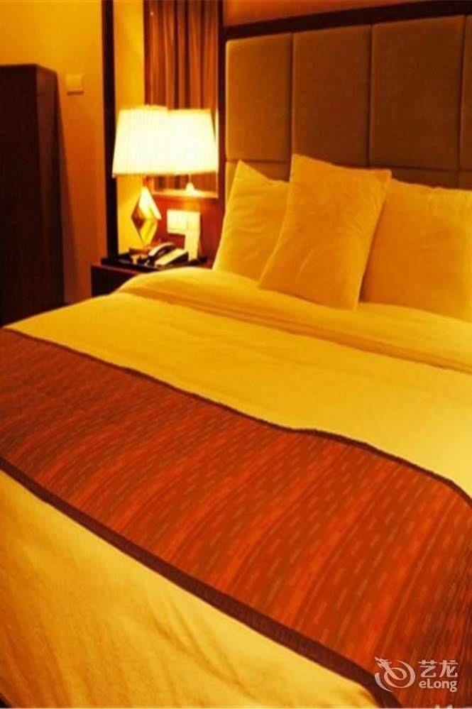 Lijing Grand Hotel City Center Liuzhou Exterior foto